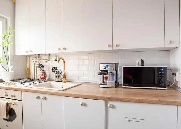 2 Rooms 2 Baths Oldtown